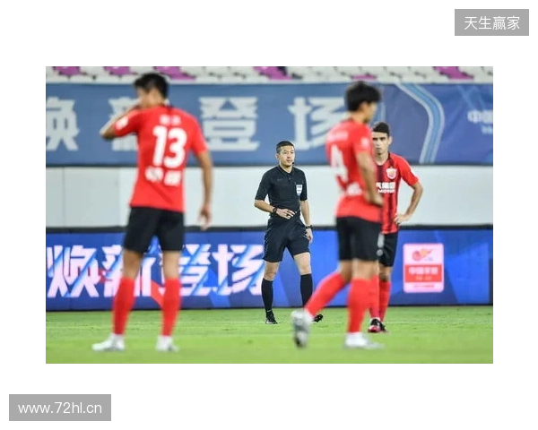 记者谈海港:这赛季确实定位保级了,看不出为啥换茹萨、梅伦多